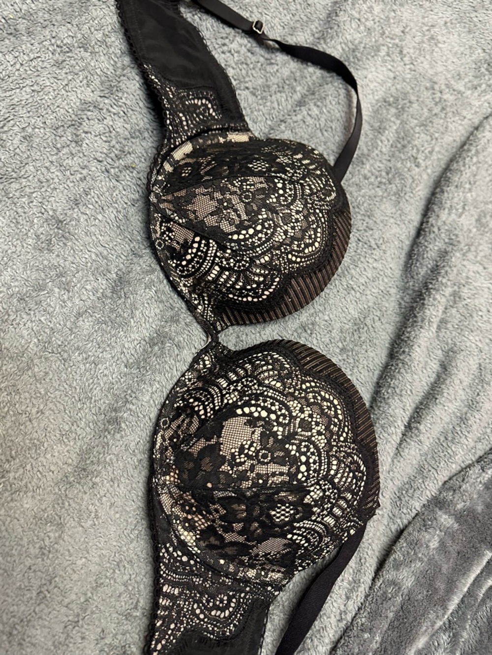 Black lace Victoria’s Secret bra
